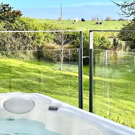 Ty Jos, Comfort, Serenity, Countryside & Spa, 2-8 Personnes, Plages A 5min, Animaux Admis Clohars-Carnoët